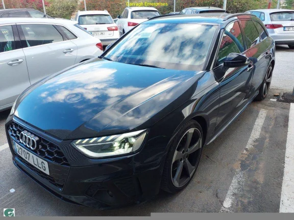 AUDI A4 AVANT BLACK LINE 35 TDI 120KW S TRONIC