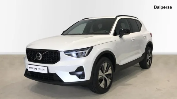 VOLVO XC40 2.0 B3 G PLUS DARK AUTO