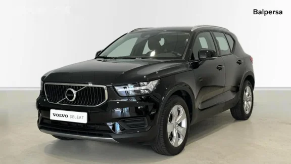 VOLVO XC40 2.0 D3 MOMENTUM AUTO