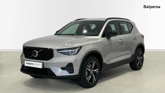 VOLVO XC40 2.0 B3 G PLUS DARK AUTO