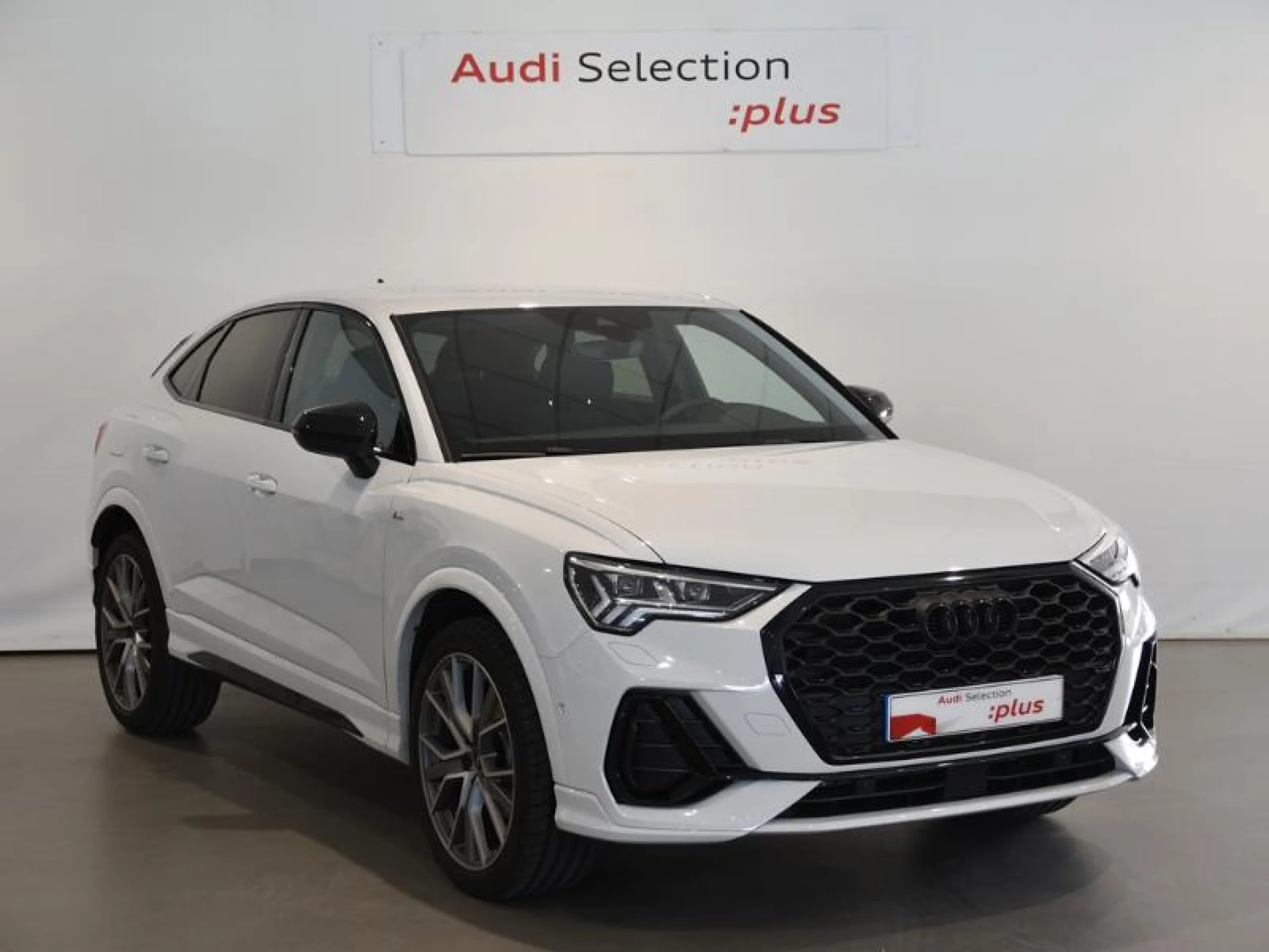 AUDI Q3 Q3 SPORTBACK BLACK LIMITED 35 TDI  110(150) KW(CV) S TRONIC - Foto 1