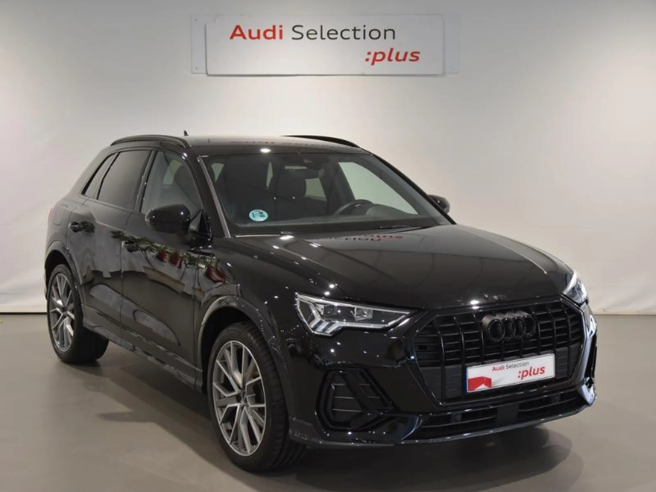 AUDI Q3 BLACK LINE 35 TDI 110KW (150CV) S TRONIC - Foto 1