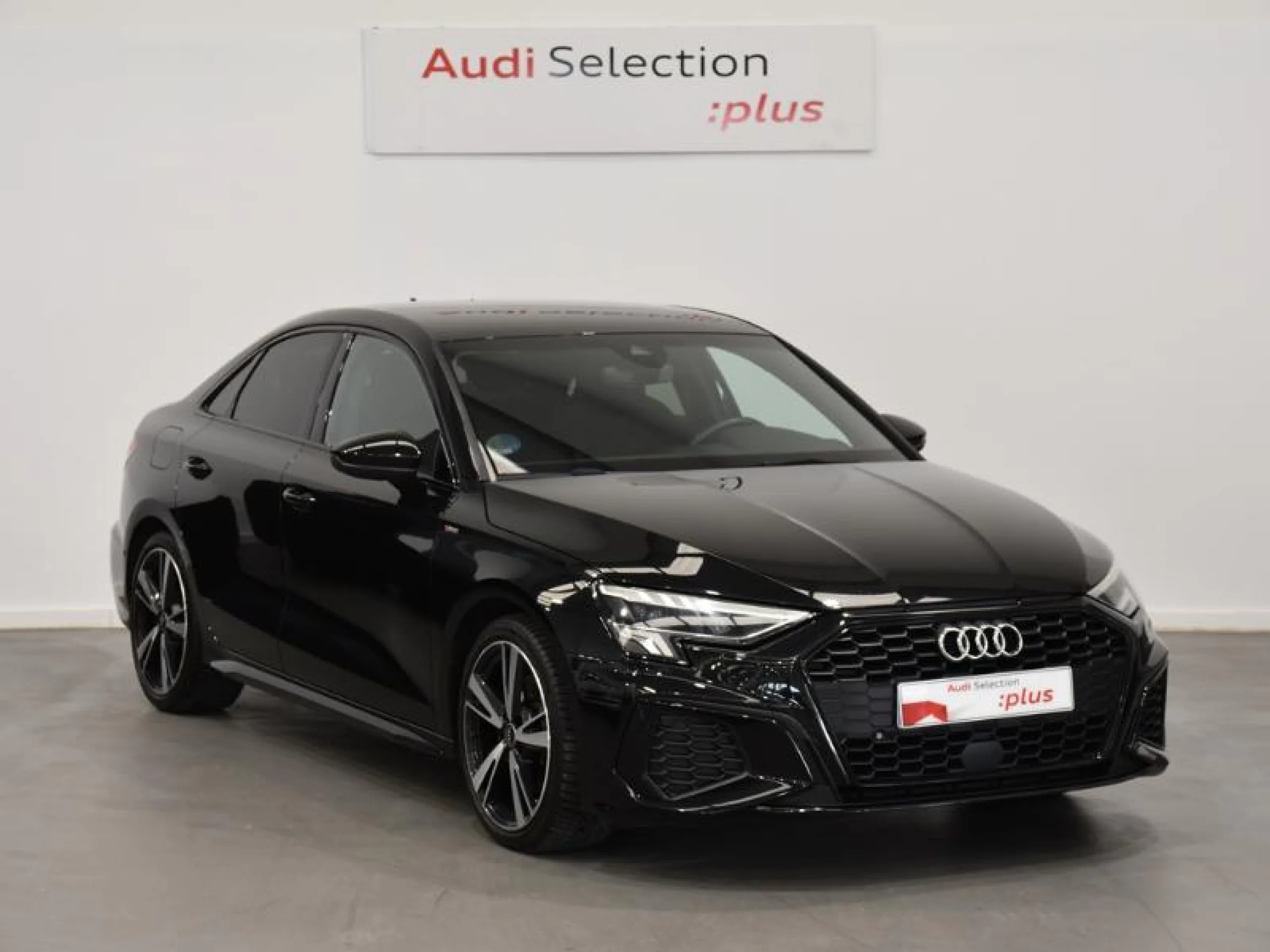 AUDI A3 SEDAN BLACK LINE 35 TFSI 110KW (150CV) - Foto 1