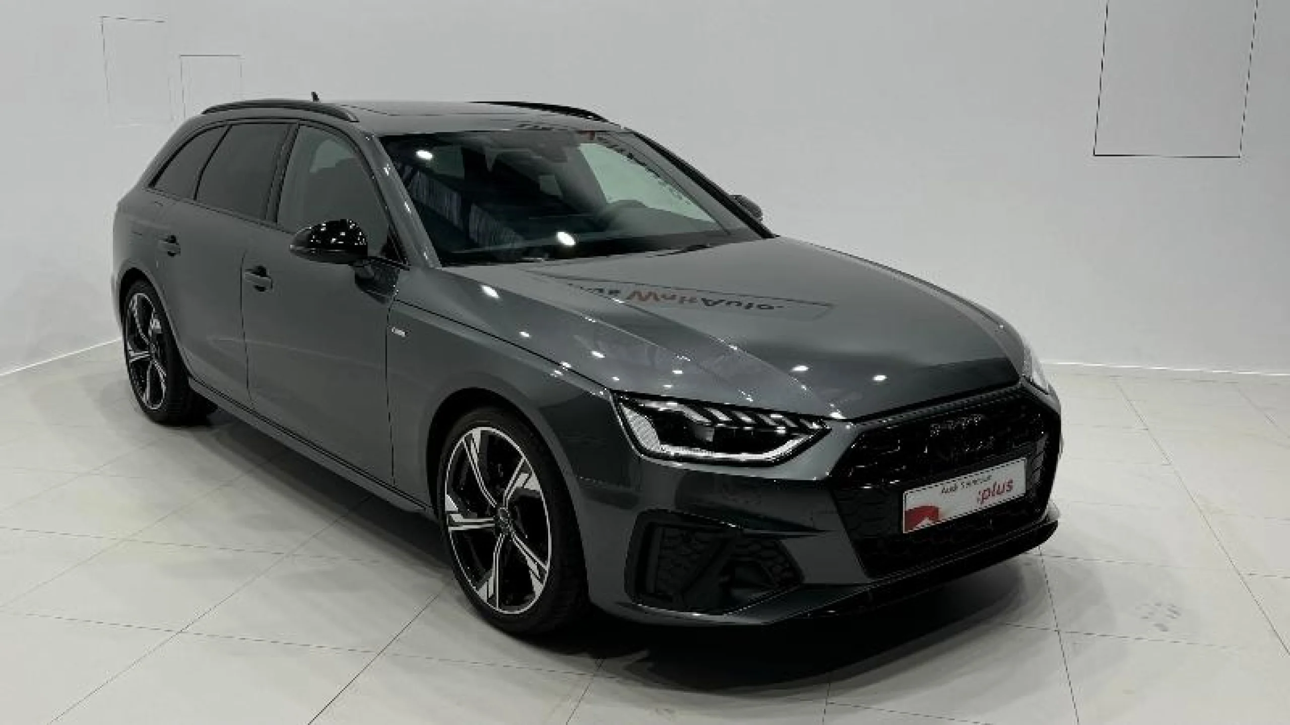 AUDI A4 AVANT BLACK LIMITED 35 TDI 120KW S TRON - Foto 1