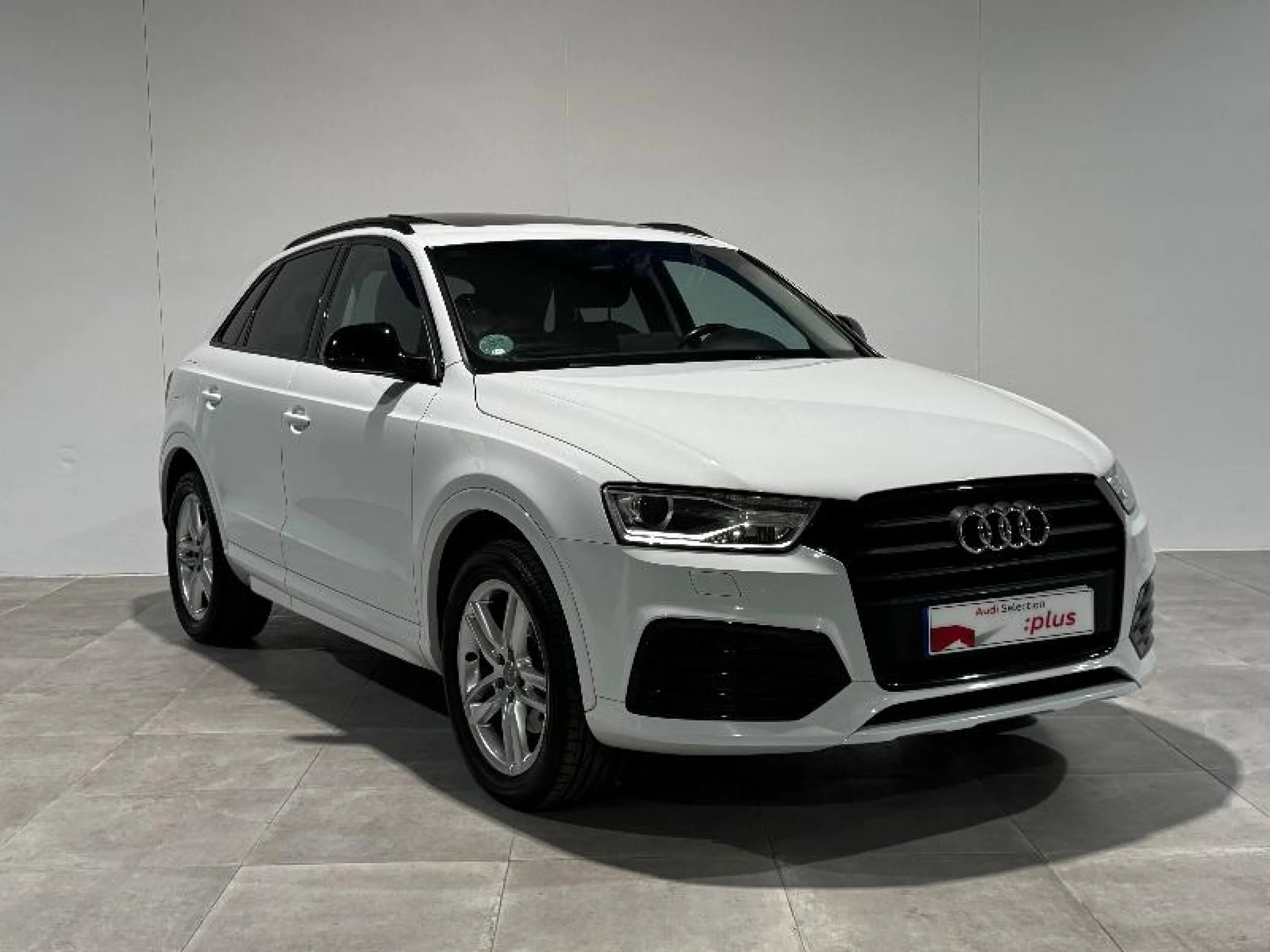 AUDI Q3 BLACK LINE EDITION 2.0 TDI - Foto 1